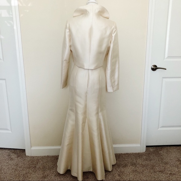 DESIGNER LIMITED EDITION WEDDING DRESS - Picture 4 of 15
